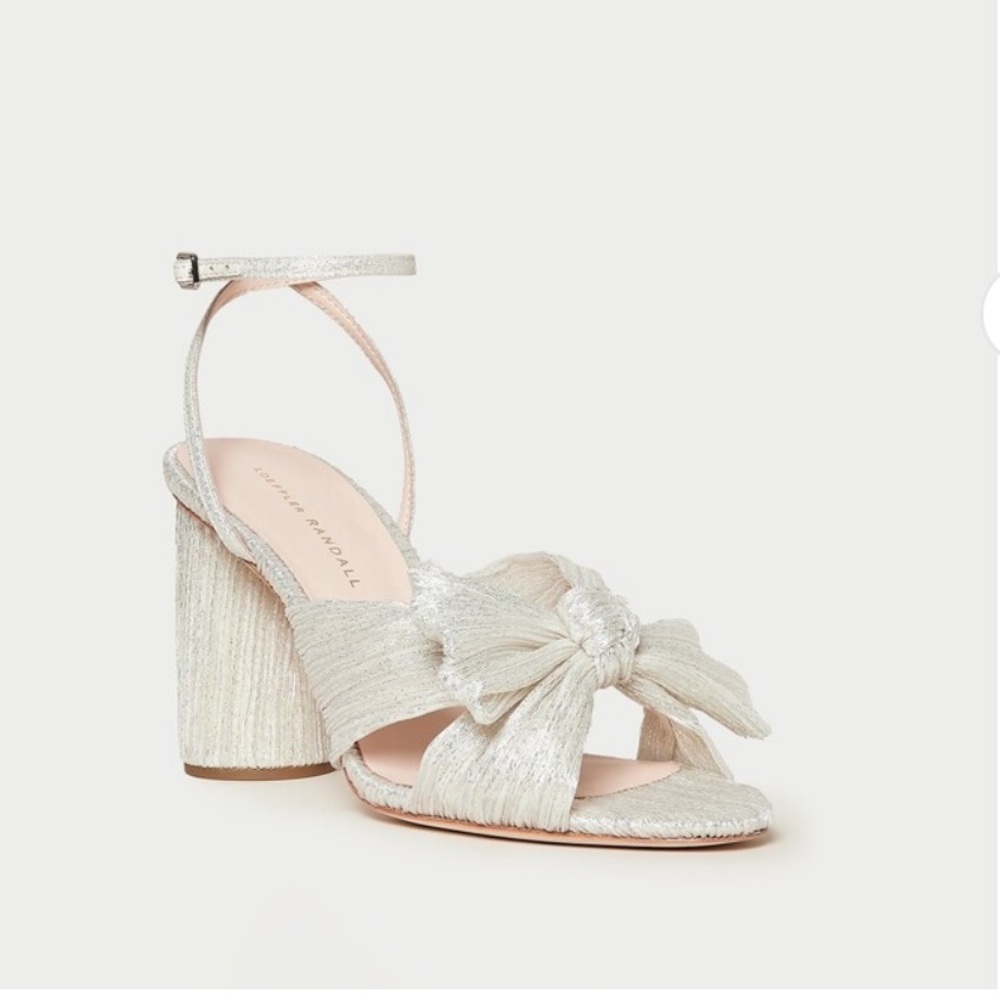 NEW Loeffler Randal Camellia Shimmer Pleated Bow Heel